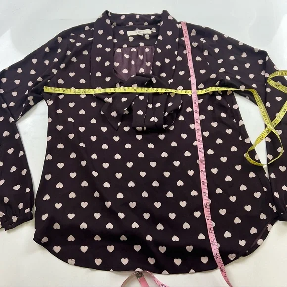 Ann Taylor loft women’s black heart blouse S L21-32 - Picture 5 of 6